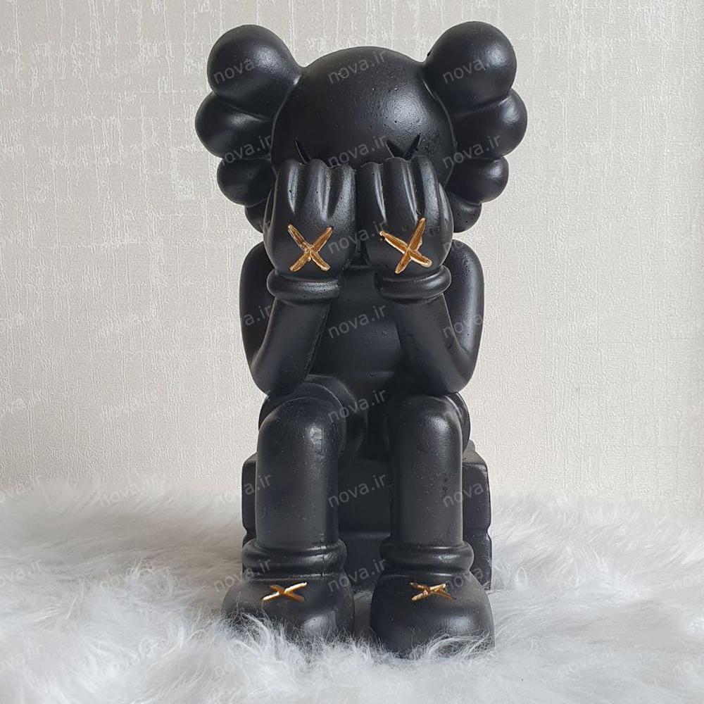 عکس محصول مجسمه کاوز نشسته kaws